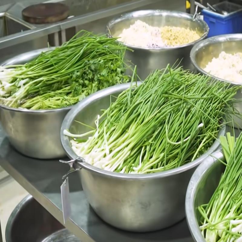 重庆掌邦厂揭秘:火锅底料代工“起订量”背后的生意经